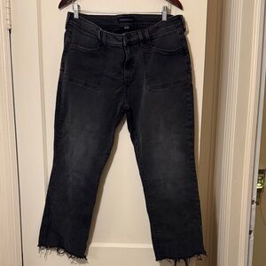 Aeropostale mid rise kick crop size 14 Black/grey Ankle Jeans